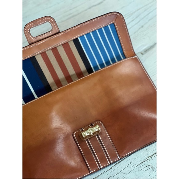 J.McLaughlin Leather Bamboo Clasp Clutch NWT - Picture 5 of 6